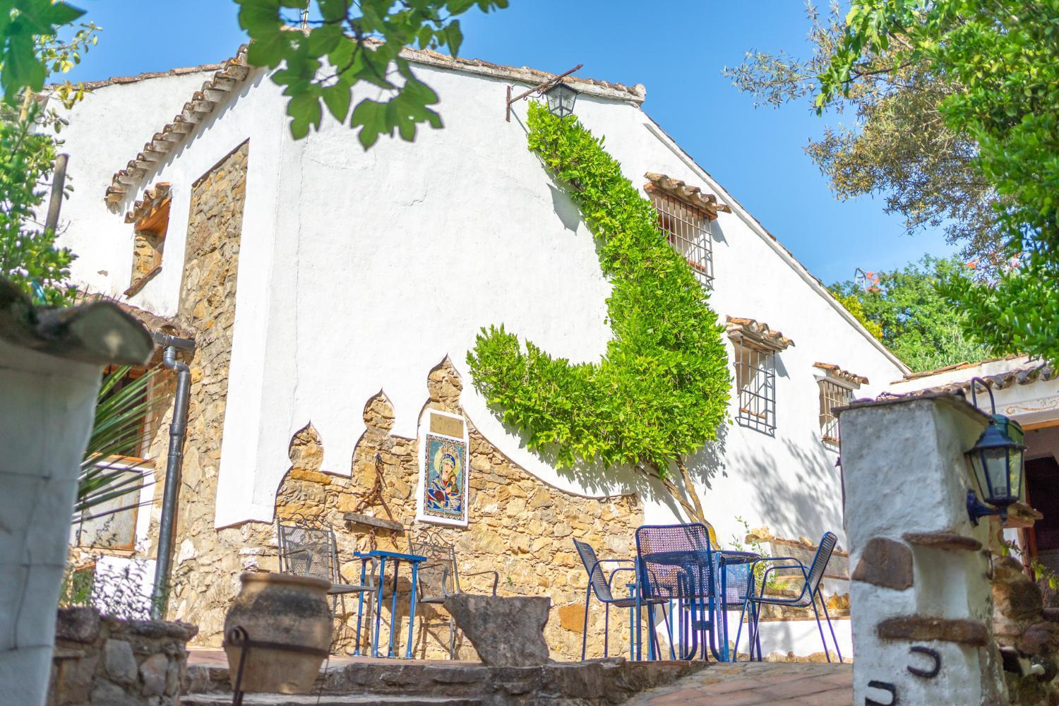 Cinco Lunas Vegetarian Guesthouse Zahara De La Sierra Exterior photo